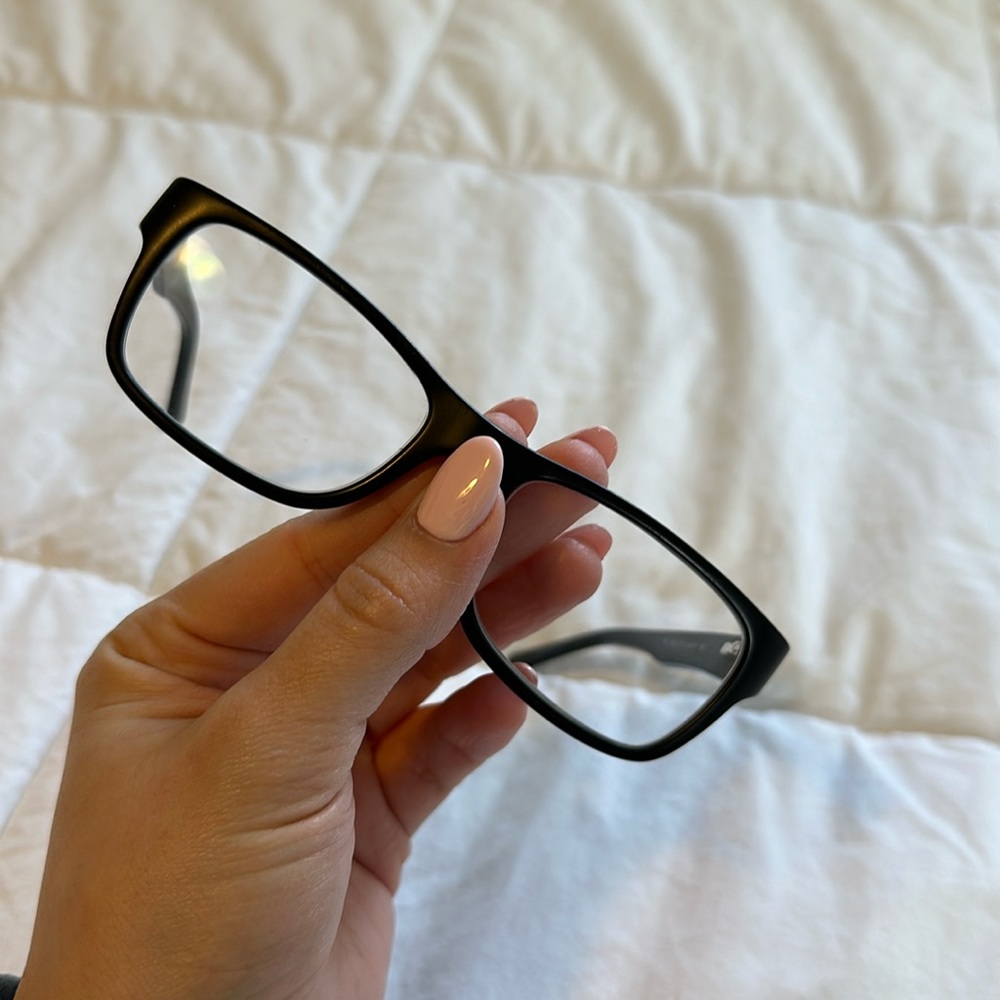 Rayban prescription glasses in good condition, no case.